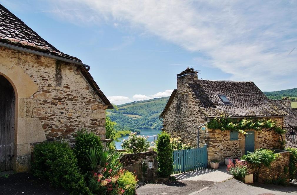 Auberge Du Lac Mandailles  Екстериор снимка